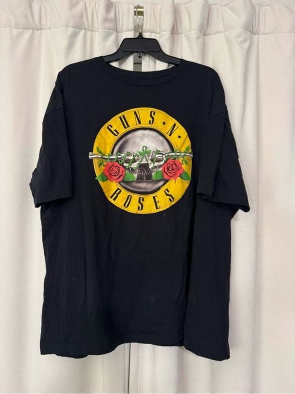 Guns N' Roses Black Graphic Short Sleeve Tee - Band Logo